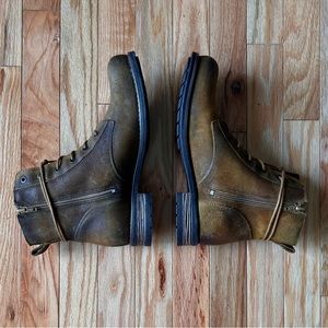 TÄŌS Womens Boot Camp Boots